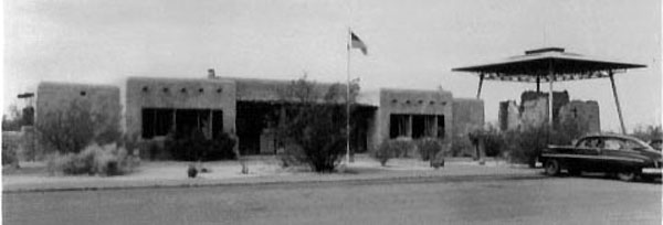 Historic photograph of the Visitor Center before the 1960s addition was constructed.