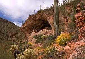Overview of Lower Cliff Dwelling at Tonto National Monument.